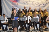 İSMAIL AKAR - 'Gönül Şarkıları' Ayakta Alkışlandı