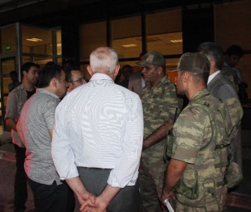 Kilis Valisi, DEAŞ Saldırısında Yaralanan Askerleri Ziyaret Etti