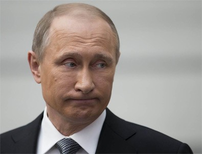 Rusya Devlet Başkanı Vladimir Putin'in makam aracı kaza yaptı: 1 ölü