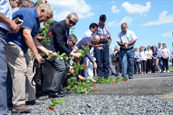 Iğdır'da şehit polisler anıldı