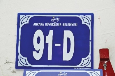Başkent'te Binalara Ankara Kedisi Logolu Kapı Numarası