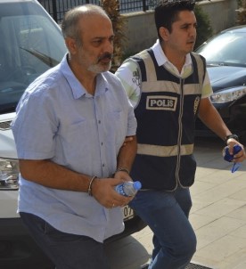 Turgutlu'da 4 Öğretmen Tutuklandı