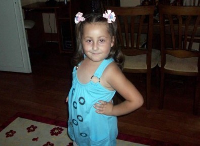 Yoldan Çıkan Otomobil, 50 Metrelik Uçuruma Uçtu Açıklaması 1 Ölü, 3 Yaralı