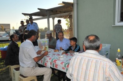Akşehir Belediyesi'nden Hayvan Pazarında Ücretsiz Çorba Ve Çay İkramı