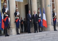 Fransa Cumhurbaşkanı Hollande, Barzani'yi Kabul Etti