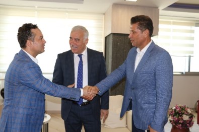 Güzgülü, Duman'ı Uğurladı