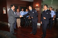 MOTORİZE EKİP - Keçiören Zabıtası Kuruluş Yıldönümünü Başkan Ak İle Kutladı