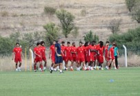 SARı KıRMıZıLıLAR - Yeni Malatyaspor, Denizli'ye 3 Puan Umuduyla Gitti