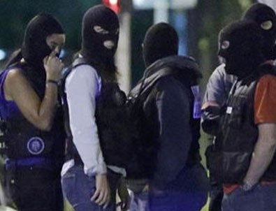Fransa'da saldırı hazırlığındaki 3 kadın yakalandı!