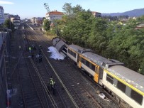 TREN KAZASı - İspanya'da tren kazası