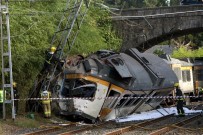PORTO - İspanya'da Tren Kazası Açıklaması 4 Ölü, 47 Yaralı