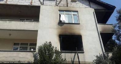 Kocaeli'de ev yangını: 1 ölü, 2 yaralı