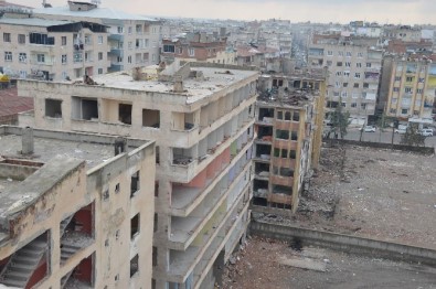 Bağlar'daki Terör Saldırısında Zarar Gören 6 Bina İçin Yıkım Kararı