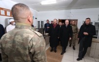 ZINCIDERE - Bakan Özhaseki'den 2016 Yılının Son Gününde Komandolara Ziyaret