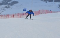 Yıldız Dağı'nda Kayak Yarışmaları Nefes Kesti