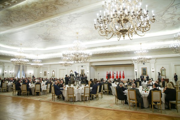 Başbakan Yıldırım, elçilerle buluştu