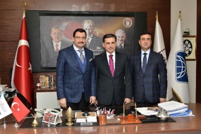 Ankara Valisi Ercan Topaca Başkan Ak'ı Ziyaret Etti