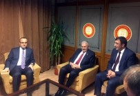 ÇALIŞAN GAZETECİLER GÜNÜ - Başbakan Yıldırım, Parlamento Muhabirleri Derneğini Ziyaret Etti