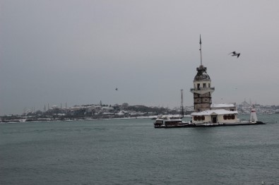 Beyaz Örtü İstanbul'a Yakıştı