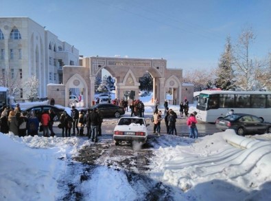 Beyşehir'de AÖF Sınavında Bin 100 Öğrenci Ter Dökecek