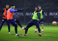 UYGAR MERT ZEYBEK - Fenerbahçe Hazırlıklarını Sürdürdü