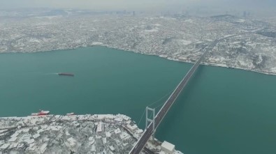 İstanbul'un Beyaz Örtüsü Havadan Görüntülendi