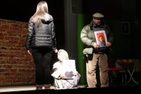 BOLAT - Karanfil Kokusu Oyununa Tam Not