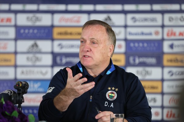 Dick Advocaat'tan transfer konusunda açıklamalar