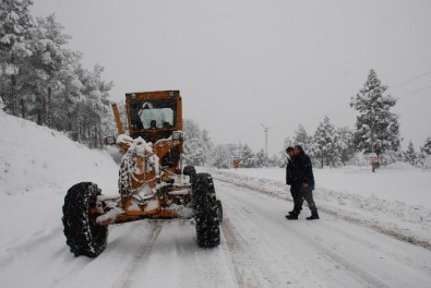 Adana'nın 7 İlçesinde Karla Mücadele
