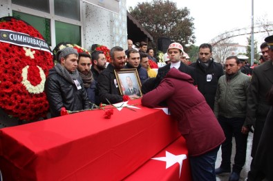 Çanakkale şehidini gözyaşlarıyla uğurladı