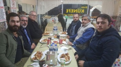 Osmaneli'de Görev Yapan Eski İle Yeni Gazeteciler Yemekte Buluştu
