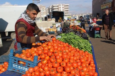 Pazarcı Esnafı Sebze Ve Meyve Fiyatlarının Düşmesini İstiyor