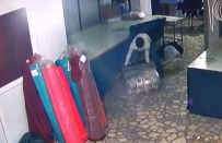 15 Dakikada 115 Bin Liralık Soygun