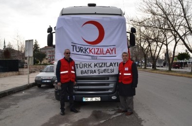 Bafra'dan Halep'e 25 Ton Yardım Malzemesi