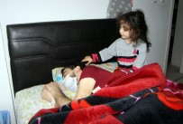 Çaresizce Ölümü Bekliyor