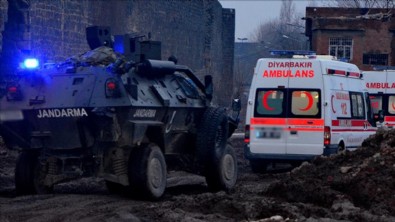 Diyarbakır'da çatışma! 1 terörist öldürüldü