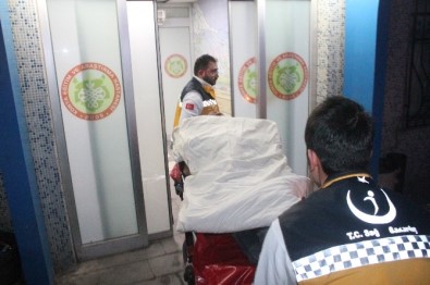 Konya'da Tuvalet Sırası Kavgası Açıklaması 1'İ Ağır, 2 Yaralı