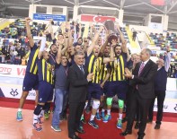 AKIF ÜSTÜNDAĞ - Kupa Voley'de Şampiyon Fenerbahçe