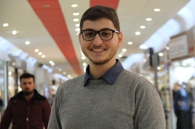 (ÖZEL) Ortaköy Saldırısından Kıl Payı Kurtulan Turistler Dolandırıcıların Tuzağına Düştü