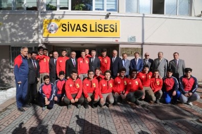 Vali Gül Açıklaması '15 Temmuz İçimizdeki Hainlerin Kullanıldığı Bir Süreç'