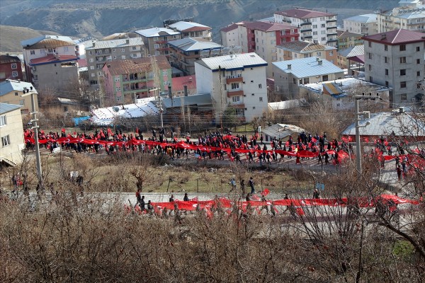 Diyarbakır'da 'Teröre Lanet Şehide Saygı' mitingi