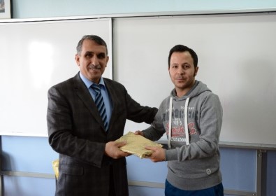 Adilcevaz'da Dereceye Giren Öğrenciler Ödüllendirildi