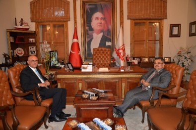 Bursa Vali Yardımcısı Kadiroğlu'dan Başkan Yağcı'ya Ziyaret