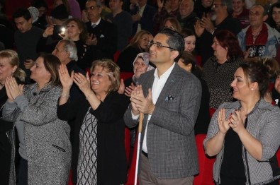 Manisa'da Kahkaha Terapisi