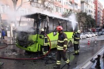 YANGIN TÜPÜ - Kocaeli'de Özel Halk Otobüsü Alev Alev Yandı