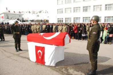 Şehit Askerler İçin Bitlis'te Tören Yapıldı