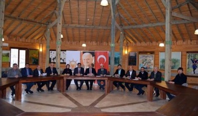 AK Parti'nin İlçe Başkanları İstişare Toplantısında Buluştu