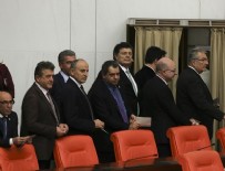 CHP MİLLETVEKİLİ - CHP'den Meclis'te yavaşlatma eylemi