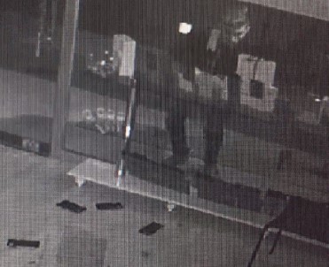 Gerçek Sandığı Maket Telefonları Çaldı