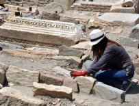 STRATONIKEIA - 'Gladyatörler Kenti'nde Bizans mezarları gün yüzüne çıktı